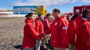 Uruguay’s ANTARKOS XLIII Crew Receives Fire Prevention and Response Training